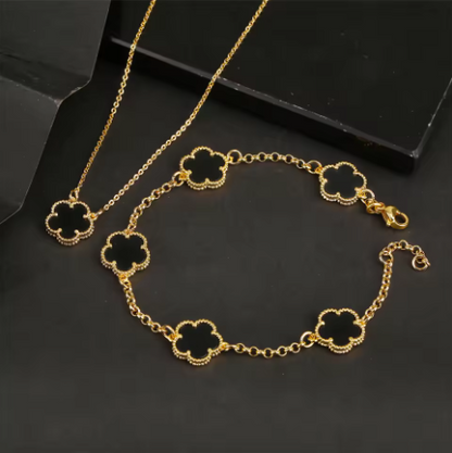 Alhambra Necklace